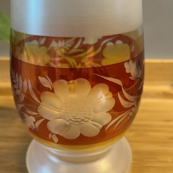 Vintage frosted flower vase with etched flowers and ferns gold accents - Picture 2 of 4